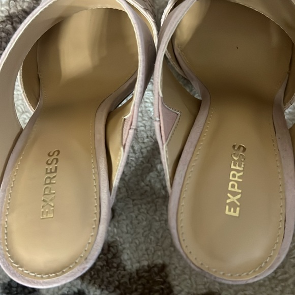 Pink/blush express pointy toe size 8 heels. - Picture 5 of 5